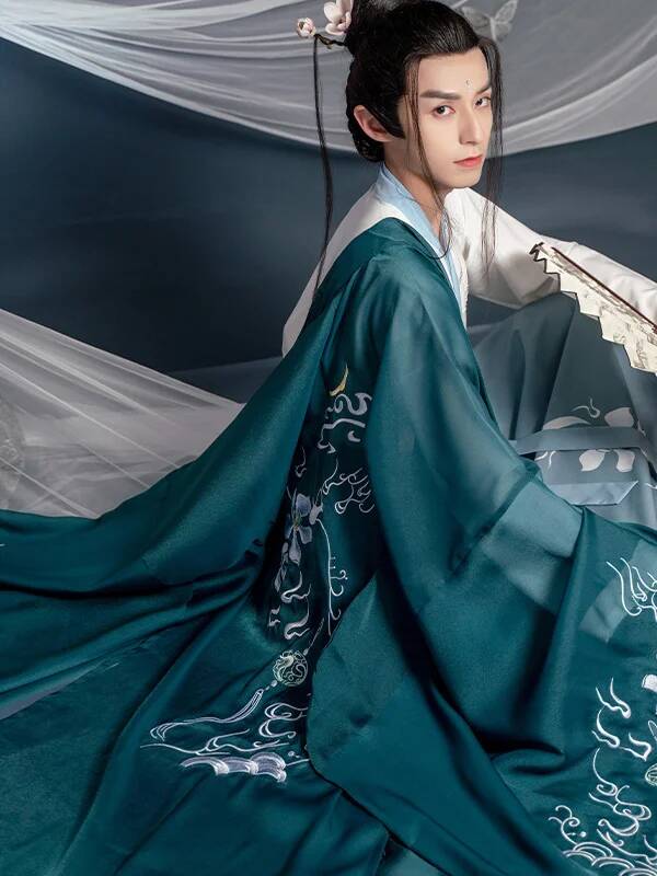 Chinese New Modern Hanfu Man T - Anime Cosplay Dress For Men recension och pris